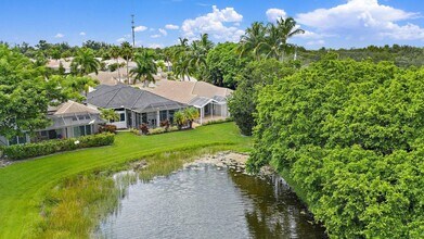 9036 Sand Pine Ln in West Palm Beach, FL - Building Photo - Building Photo