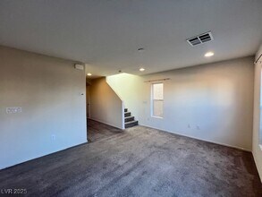 4944 Quiet Morning St in Las Vegas, NV - Building Photo - Building Photo