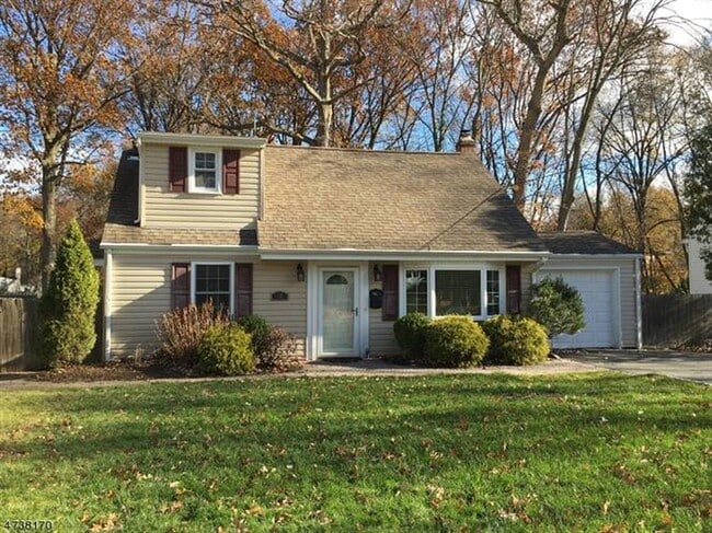 property at 16 Manor Rd