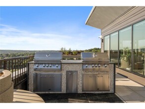 470 Lexington Parkway S in St. Paul, MN - Foto de edificio - Building Photo