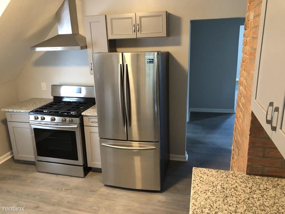 1905 Brainard Ave-Unit -Unit 2 in Cleveland, OH - Building Photo