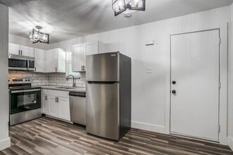 5106 Live Oak St in Dallas, TX - Building Photo - Building Photo