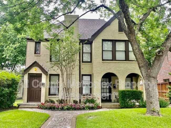 property at 6353 Velasco Ave