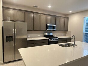 349 Aqua Spgs Aly in Leander, TX - Building Photo - Building Photo