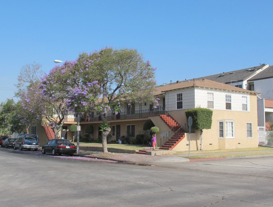 1701 Chestnut Ave in Long Beach, CA - Building Photo