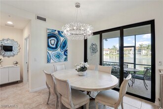 15145 Palmer Lake Cir in Naples, FL - Foto de edificio - Building Photo