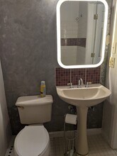 17 Somerset St, Unit 1 in Somerville, NJ - Foto de edificio - Building Photo