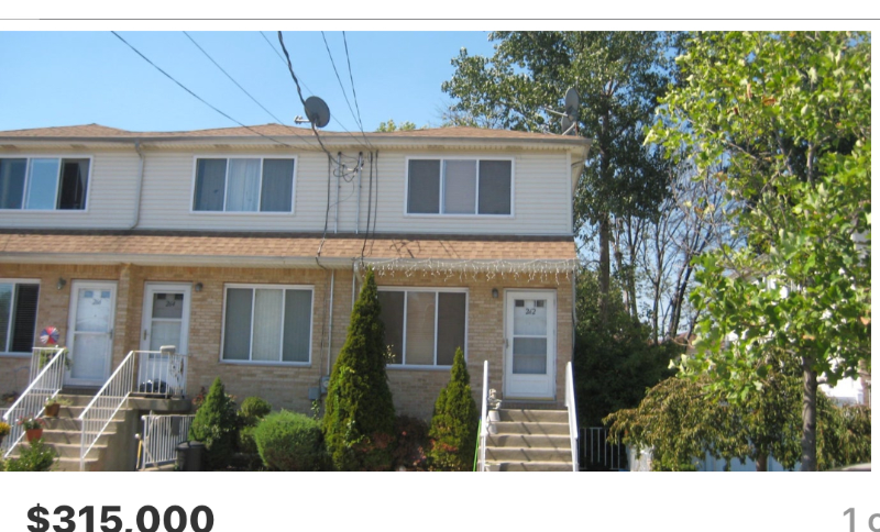 262 Maple Pkwy in Staten Island, NY - Building Photo