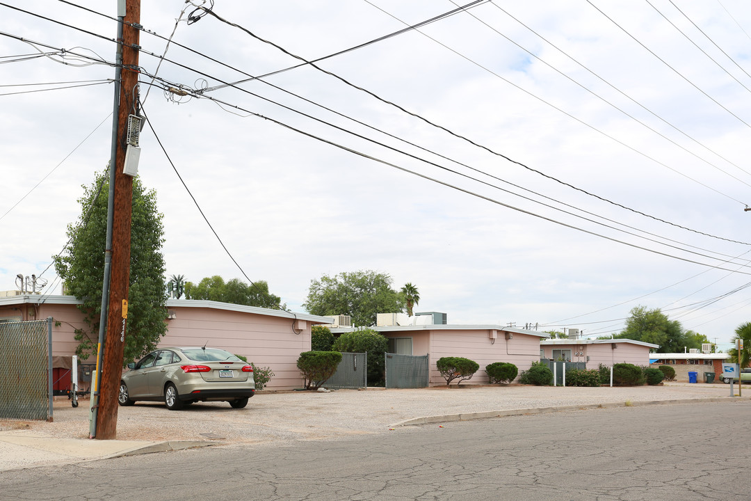 4146 E Bellevue St in Tucson, AZ - Foto de edificio