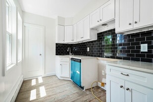 309 Covert St, Unit 2nd Fl in Brooklyn, NY - Building Photo