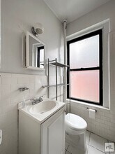NO FEE One Bed on Upper East Side! Won't S in New York, NY - Building Photo - Building Photo