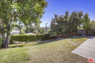 4933 Glacier Dr in Los Angeles, CA - Building Photo - Building Photo