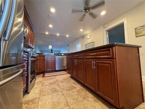 7150 Sunset Way in St Pete Beach, FL - Building Photo - Building Photo