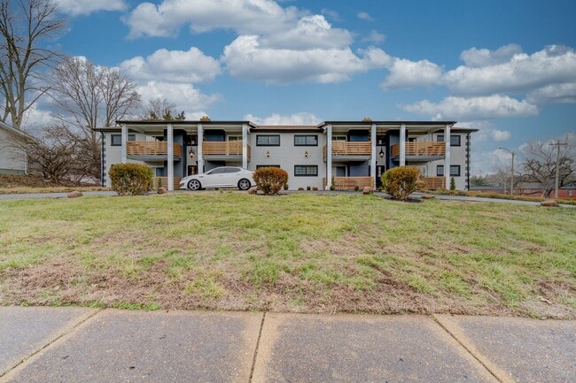 1-3 Heartwoods Ct in St. Louis, MO - Building Photo - Building Photo