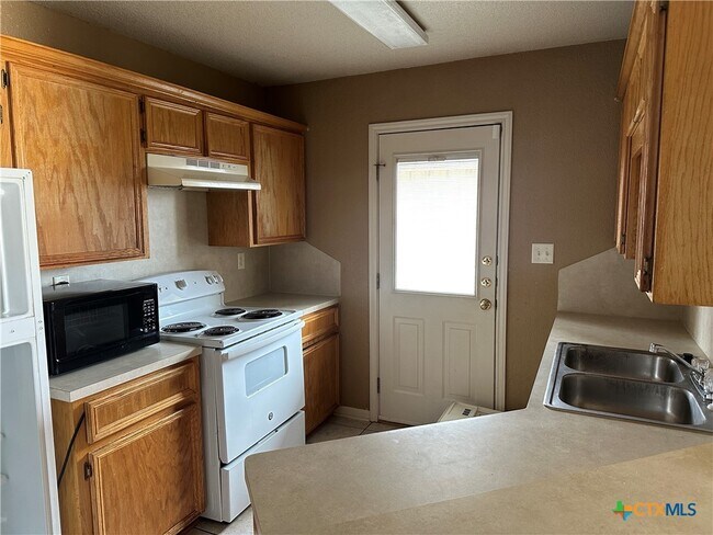 property at 4413 Thunder Creek Dr