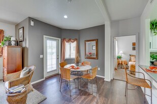 Island Palms in Mesa, AZ - Building Photo