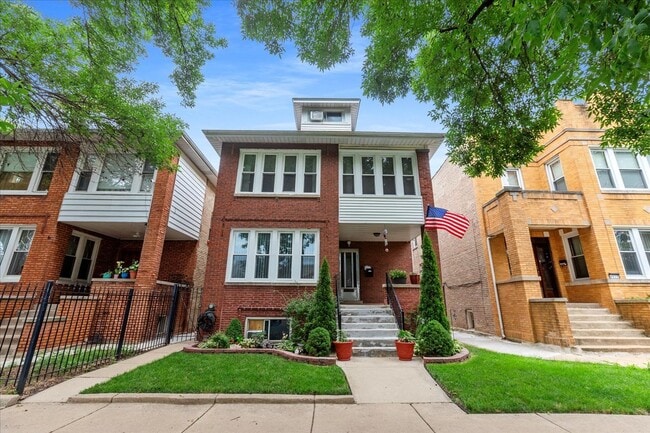 property at 4831 W Deming Pl