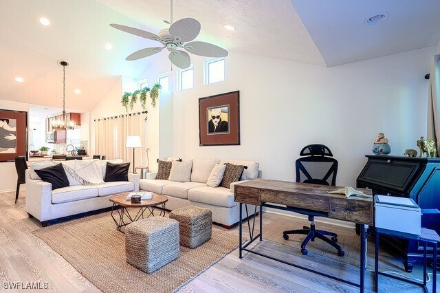 566 Beachwalk Cir in Naples, FL - Building Photo - Building Photo