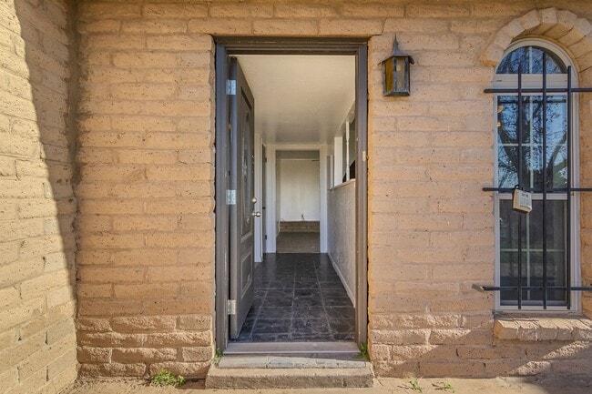 3025 W Ohara Rd in Anthony, NM - Building Photo - Building Photo