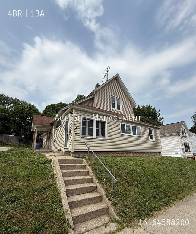 property at 419 Brenner St NE