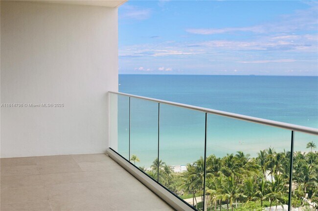9801 Collins Ave, Unit 17U in Bal Harbour, FL - Building Photo - Building Photo