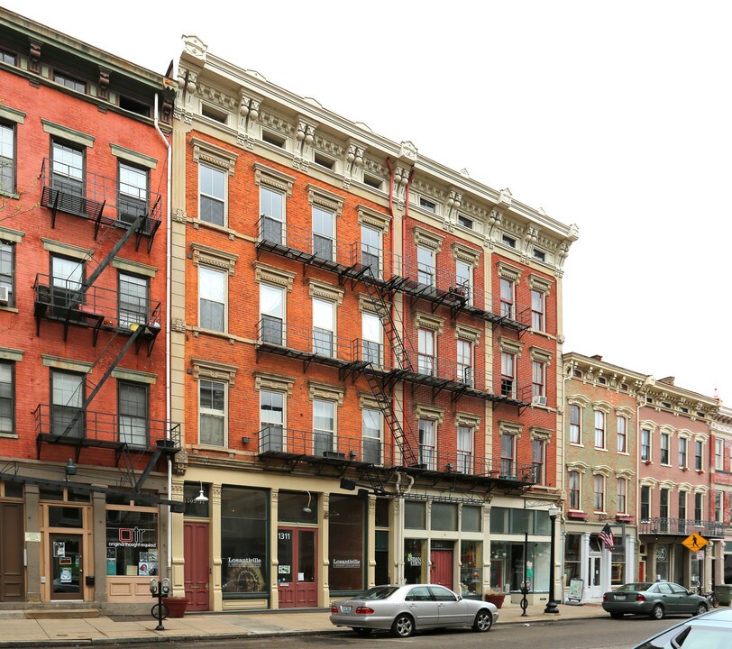 1309-1315 Main St in Cincinnati, OH - Building Photo