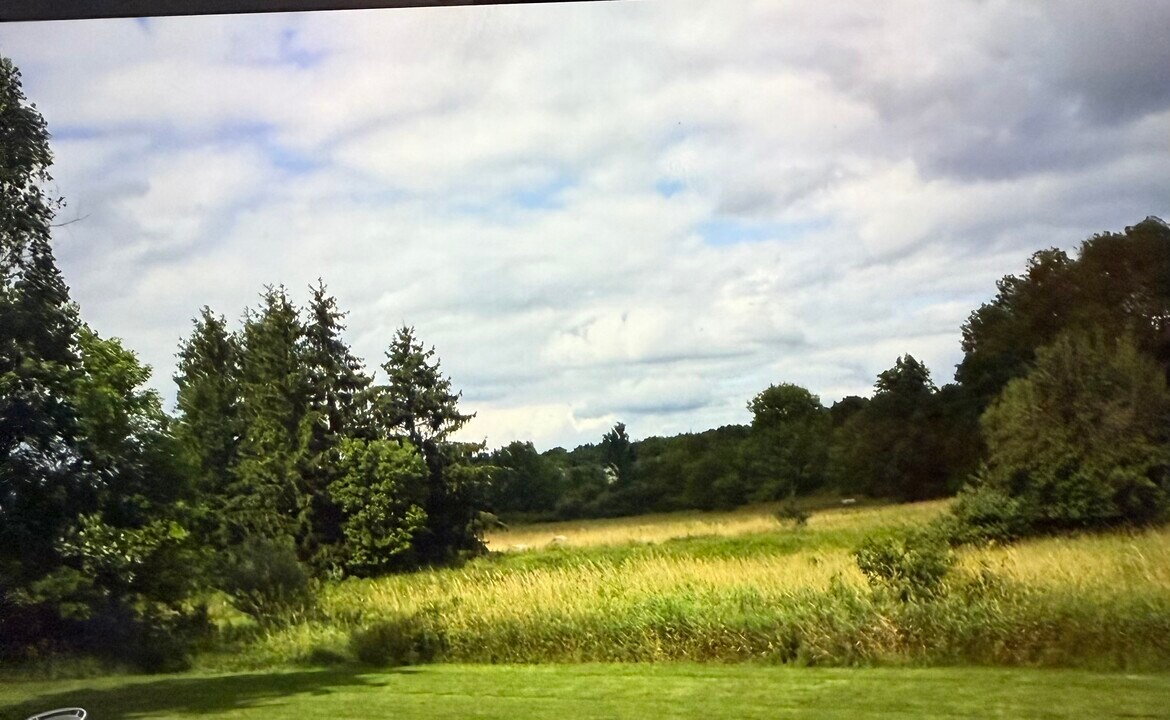 1048 Danby Rd in Ithaca, NY - Building Photo