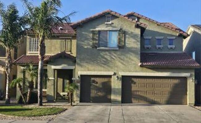 property at 1740 W Vineyard Plains Dr