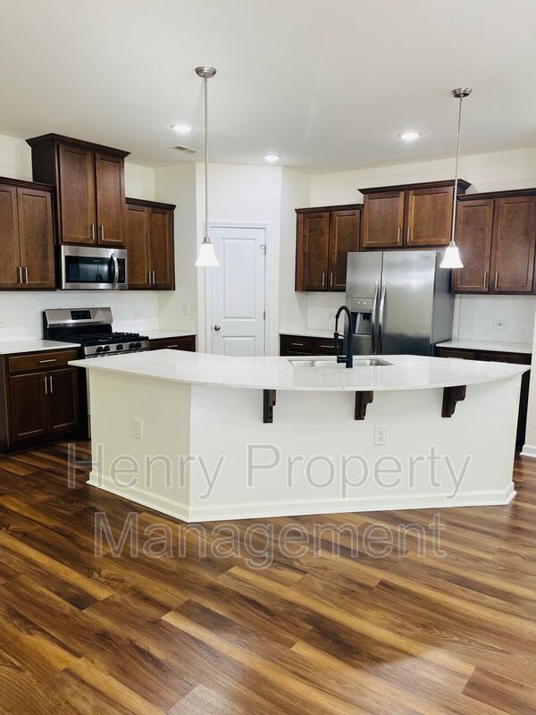 1018 Brightskies St in Morrisville, NC - Building Photo - Building Photo