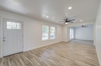 591 River Plantation Dr in Conroe, TX - Building Photo - Building Photo