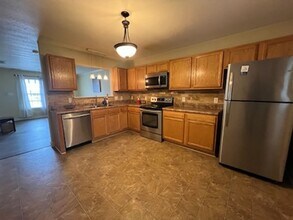 605 Streamwood Dr in Jacksonville, NC - Building Photo - Building Photo