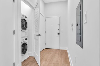 345 Avenue A in Bayonne, NJ - Building Photo - Building Photo