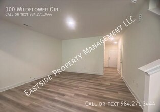 100 Wildflower Cir in Clayton, NC - Building Photo - Building Photo