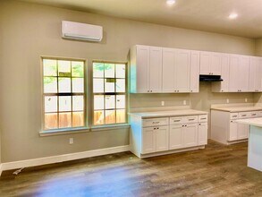 4918 Noble St, Unit B in Houston, TX - Building Photo - Building Photo