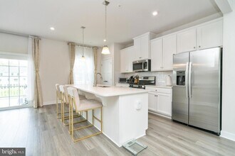 336 Pemberton Park Ln in Frederick, MD - Building Photo - Building Photo