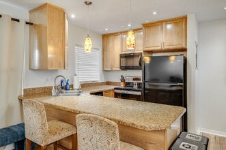 5600 N Banana River Blvd in Cocoa Beach, FL - Building Photo - Building Photo