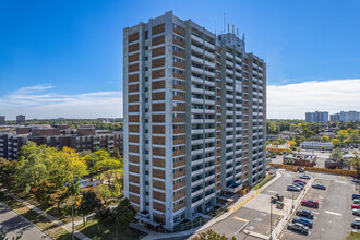 Gilder Drive in Toronto, ON - Building Photo - Building Photo