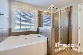 27 Hillshire Dr in Newnan, GA - Building Photo - Building Photo