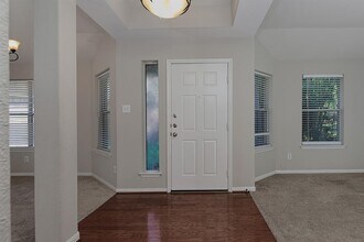 99 E Foxbriar Forest Cir in Spring, TX - Building Photo - Building Photo