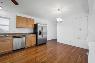 617 S Duchesne Dr in St. Charles, MO - Building Photo - Building Photo