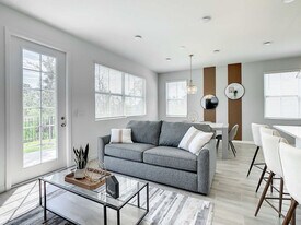 1048 Plantation Ln in Davenport, FL - Building Photo