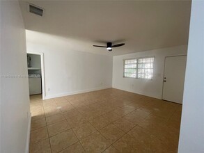 1465 NE 118th Terrace-Unit -1465 in Miami, FL - Building Photo - Building Photo