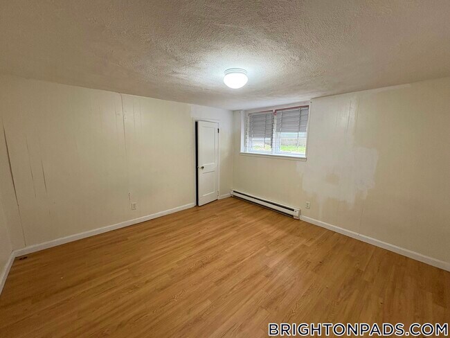 119 Sutherland Rd in Boston, MA - Building Photo - Building Photo