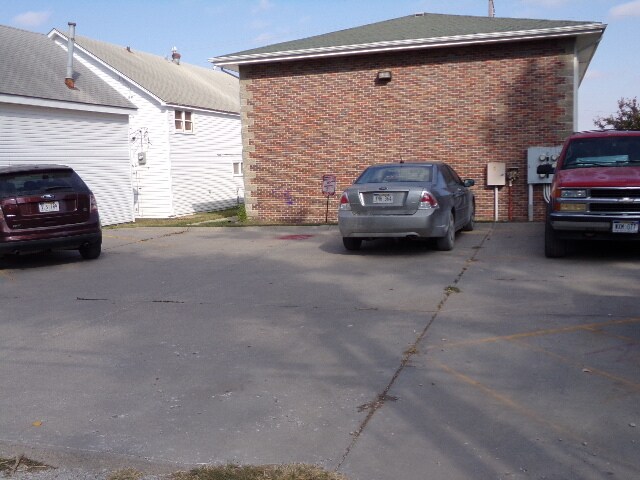6417 Burlington Ave in Lincoln, NE - Building Photo - Building Photo