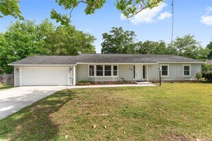 4505 SE 12th Pl in Ocala, FL - Building Photo
