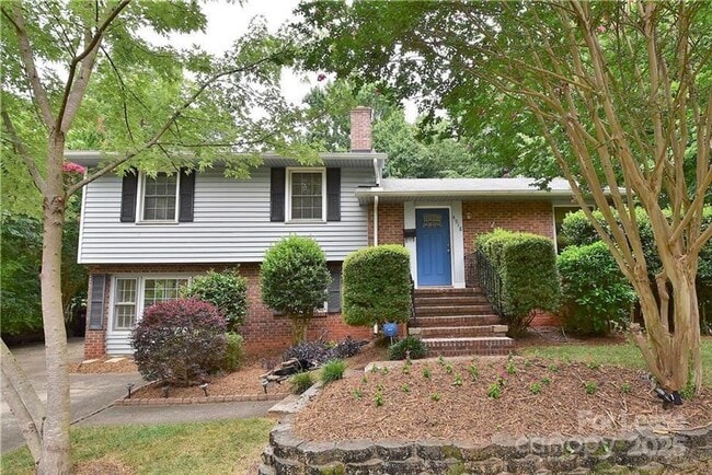 property at 4918 White Oak Rd