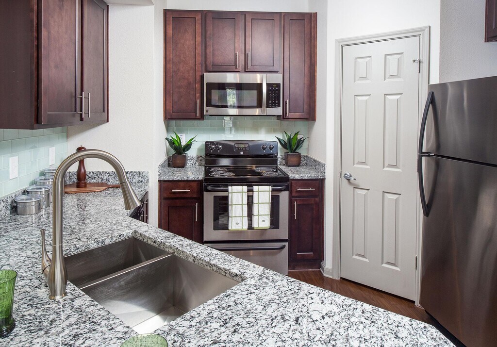 Saxon Woods McKinney, TX Apartments