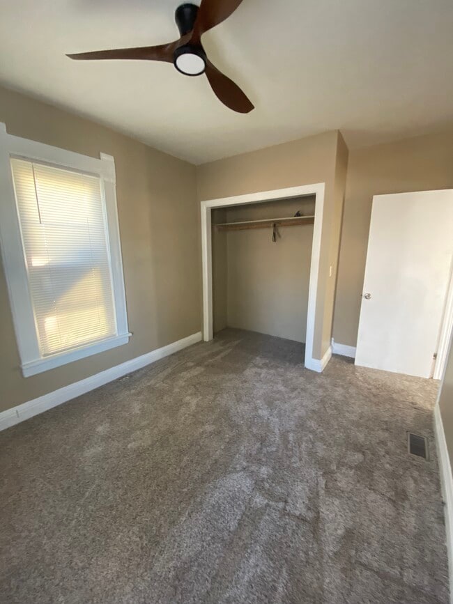 410 W Hempstead Ave in Fairfield, IA - Building Photo - Building Photo