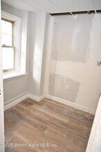 37 Avon Pl, Unit 1g in Staten Island, NY - Building Photo - Building Photo
