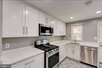 111 Bloomsberry St in Baltimore, MD - Building Photo - Building Photo